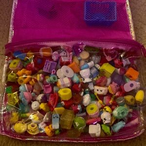 Shopkin bunch and carrying bag